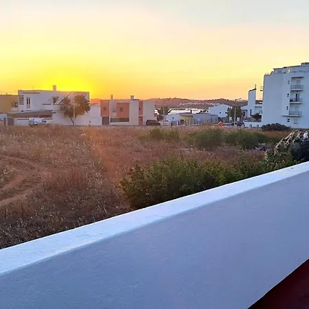 Holiday home Casa Por Do Sol Estombar